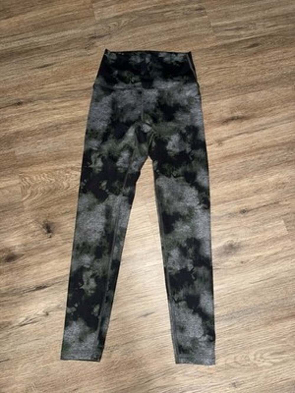 FLEO El Toro 26” Leggings Small Black Gray TieDye CrossFit Gym Training Fitness
